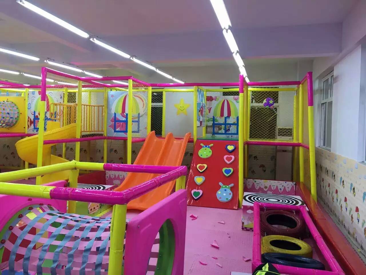 What should be paid attention to when designing an indoor playground? - Company News - 1