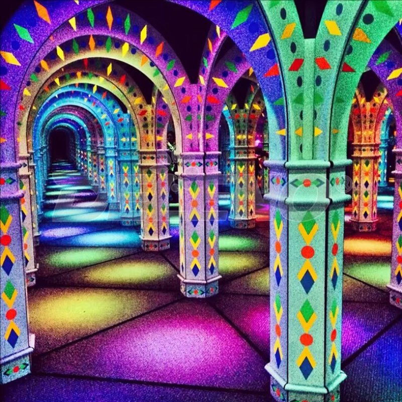 Mirror Maze